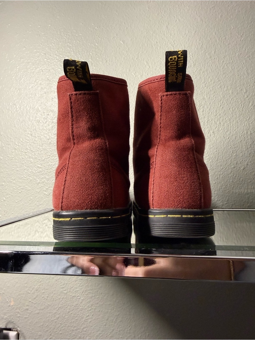 Dr. Martens Shoreditch Cherry Red Canvas Lace-Up Boots Women’s Size 6 - Picture 7 of 7